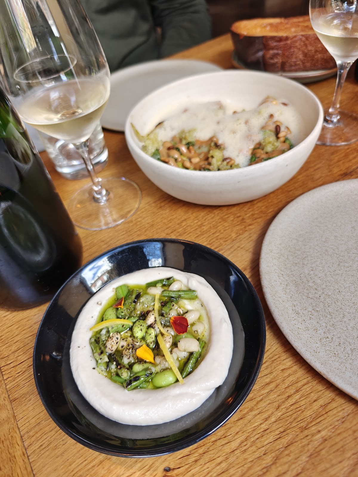 Bistro Lupa: food & drinks