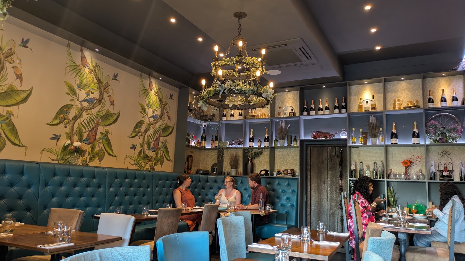 Park's Edge Bar and Kitchen: the place