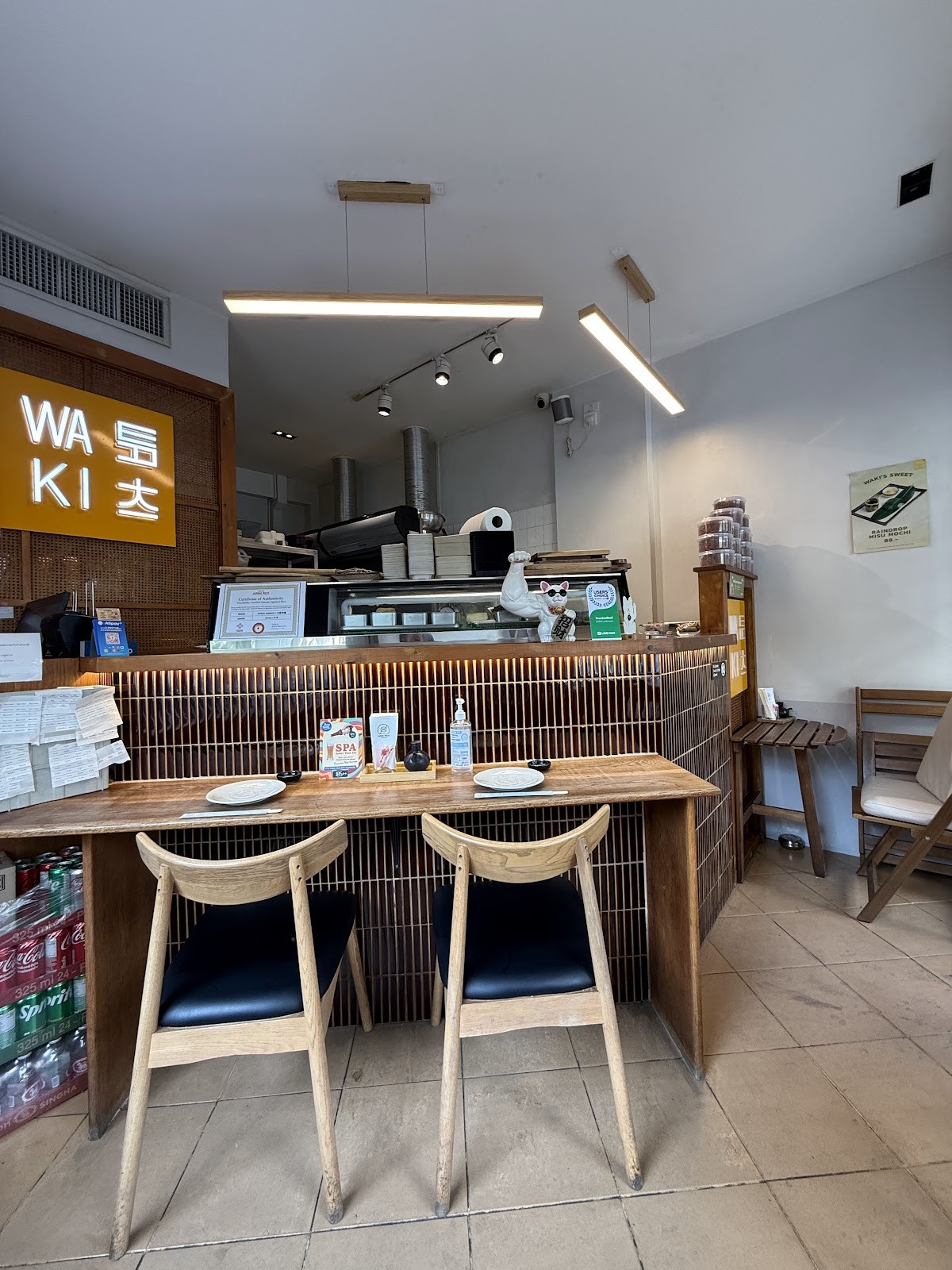 WAKI WAKI Vegetarian & Vegan Sushi: the place