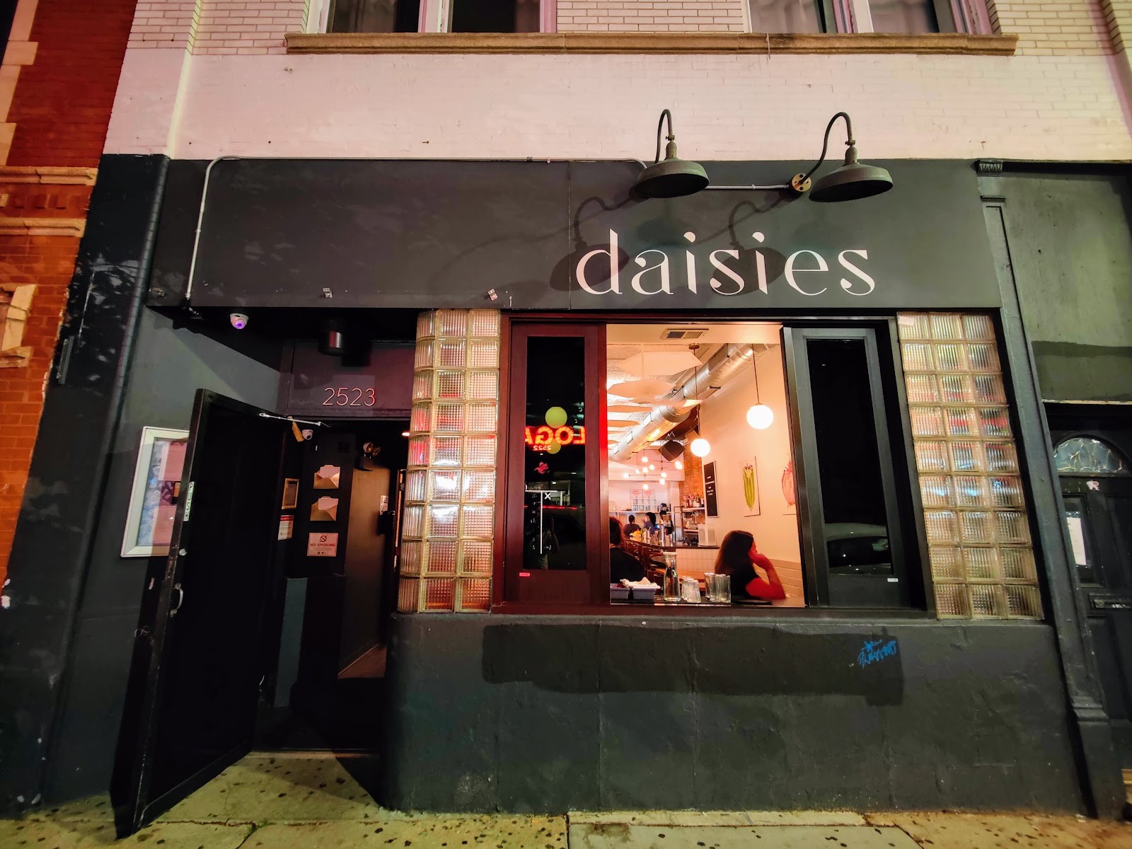 Daisies: the place