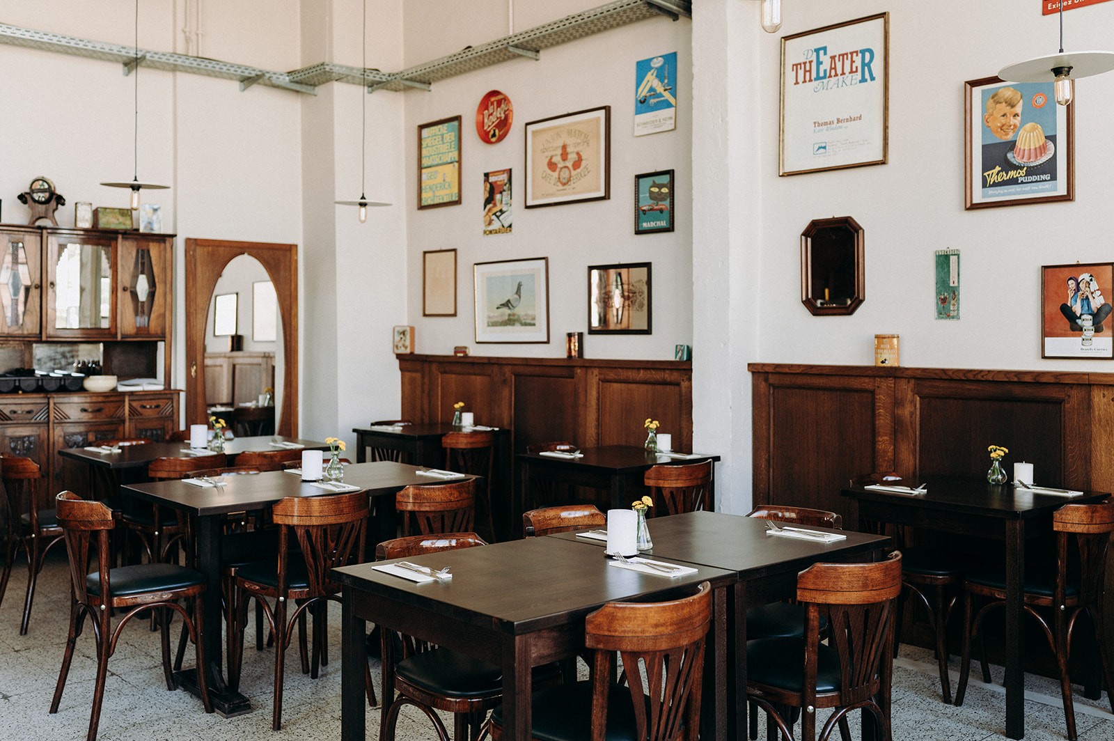 Comedor: the place