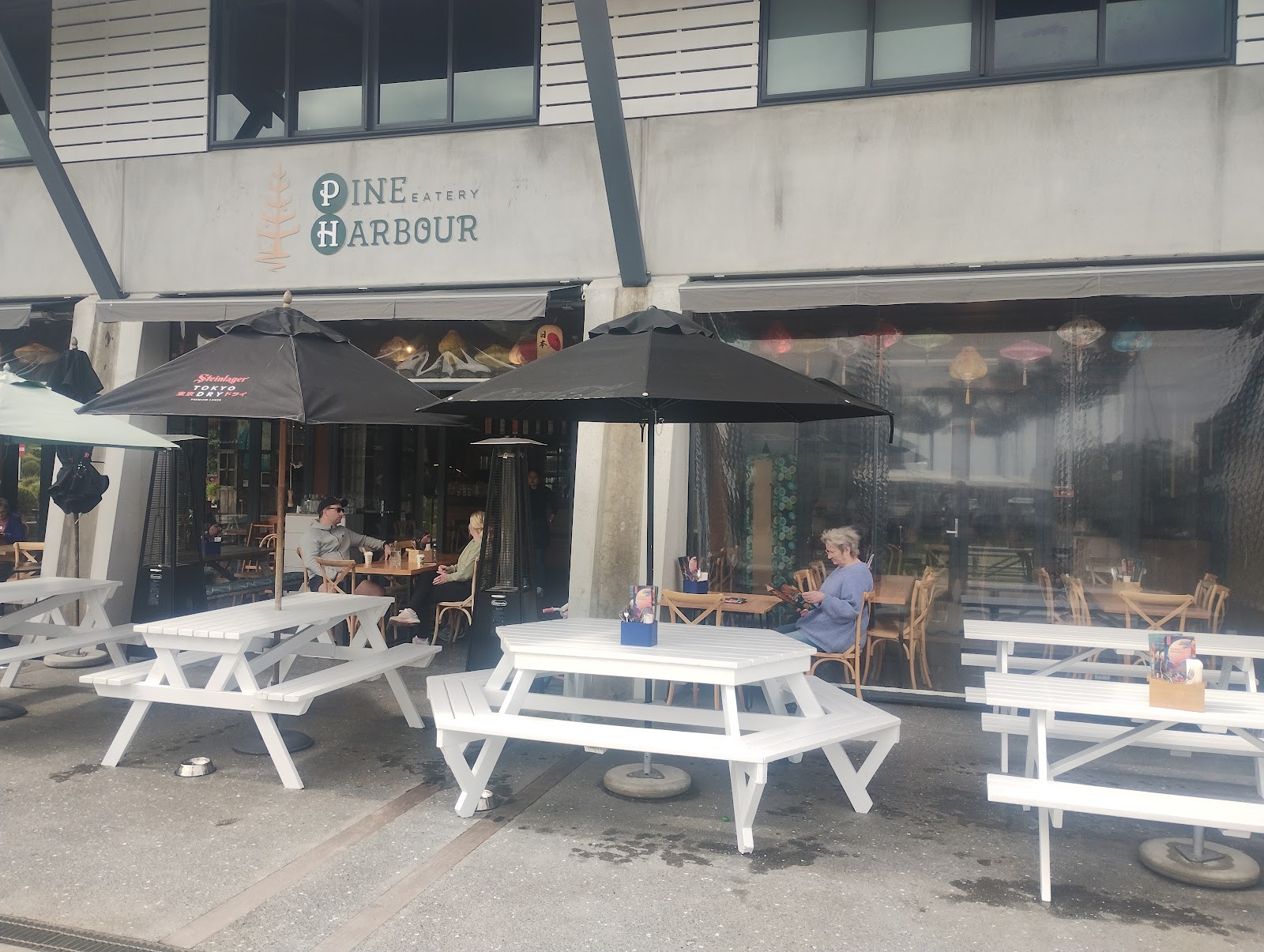 Pine Harbour Eatery: the place