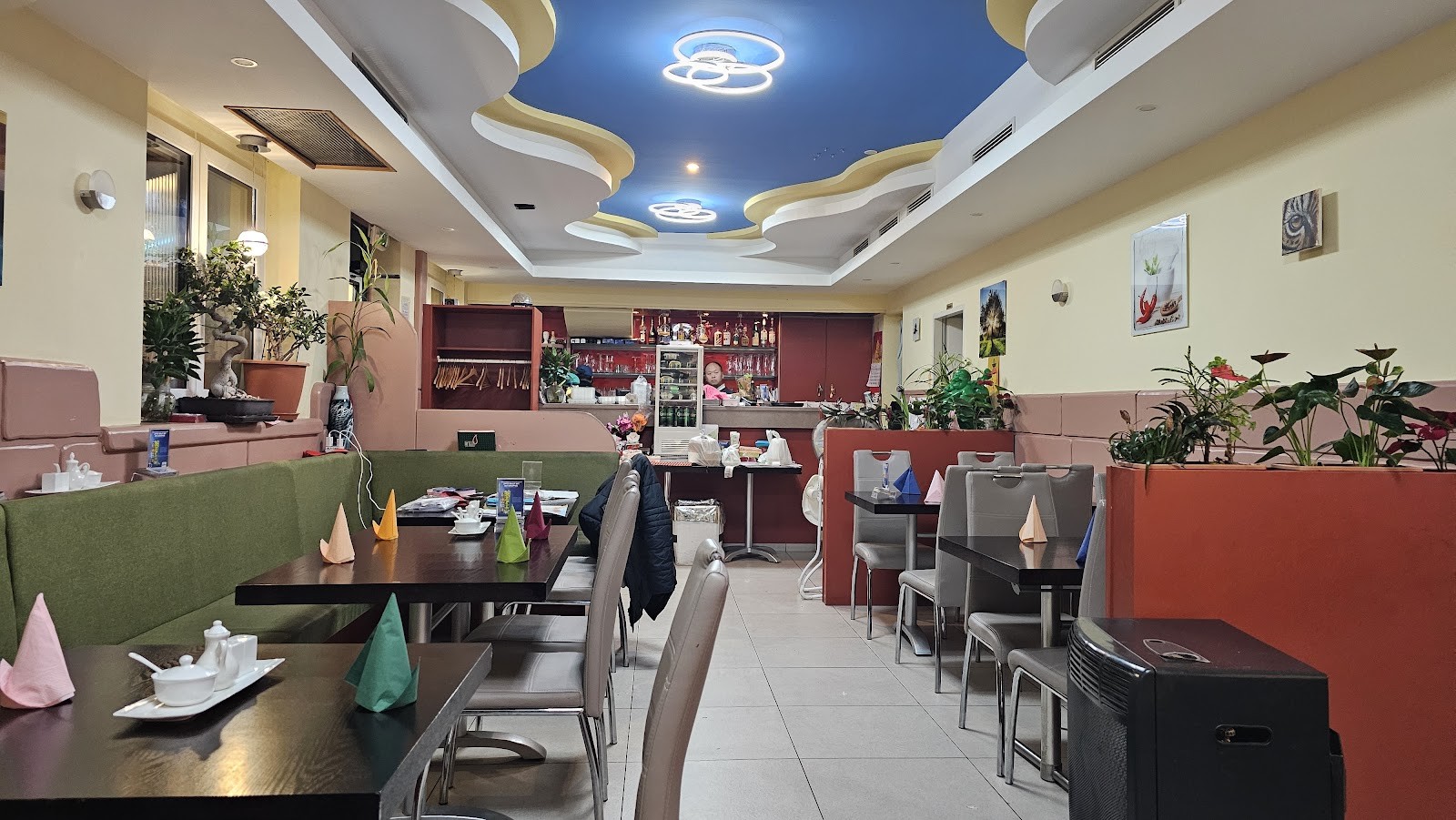 Tau Vegan Restaurant: the place