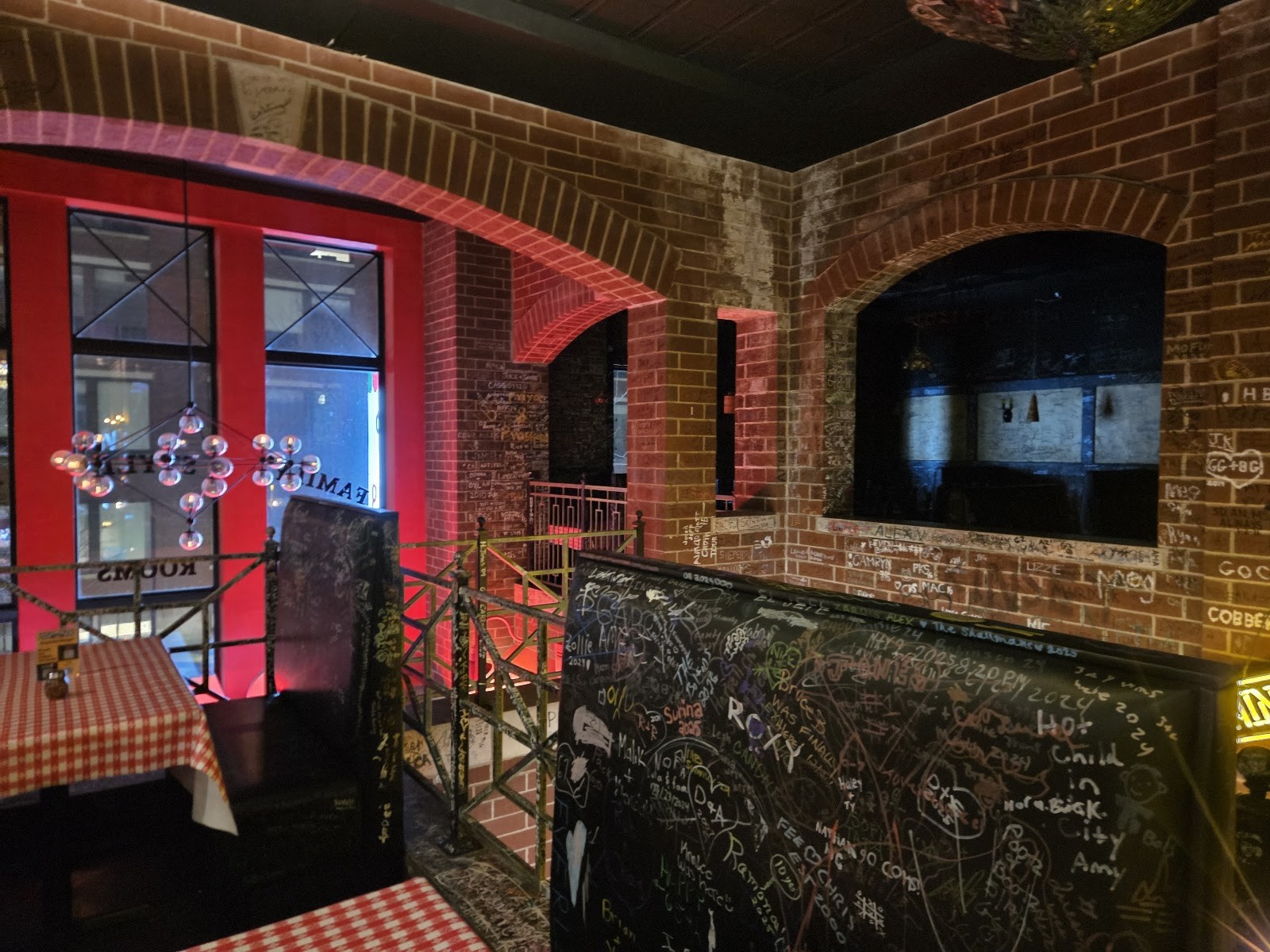 Gino's East: the place