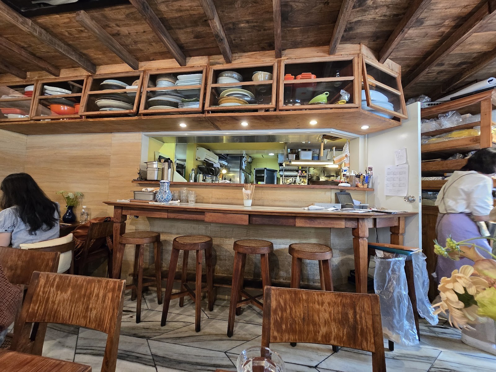 Kitchen Watarigarasu: the place