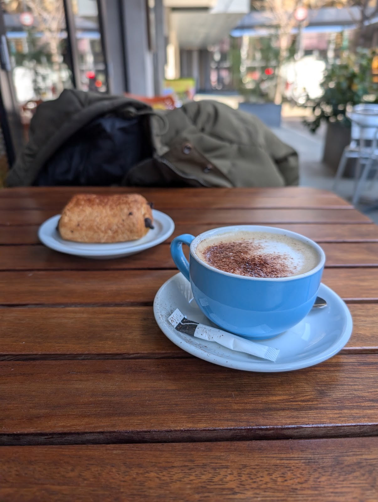 123V Bakery & Cafeteria: food & drinks