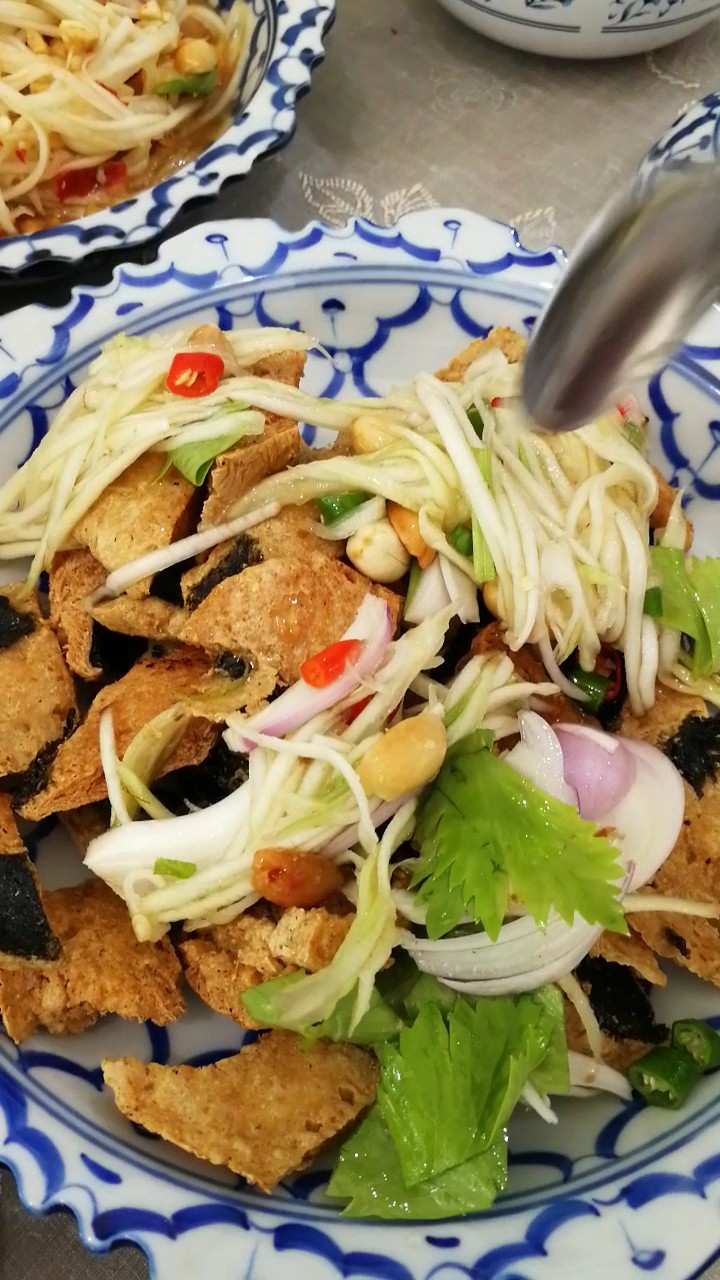 V-Kitchen อาหารมังสวิรัติ: food & drinks