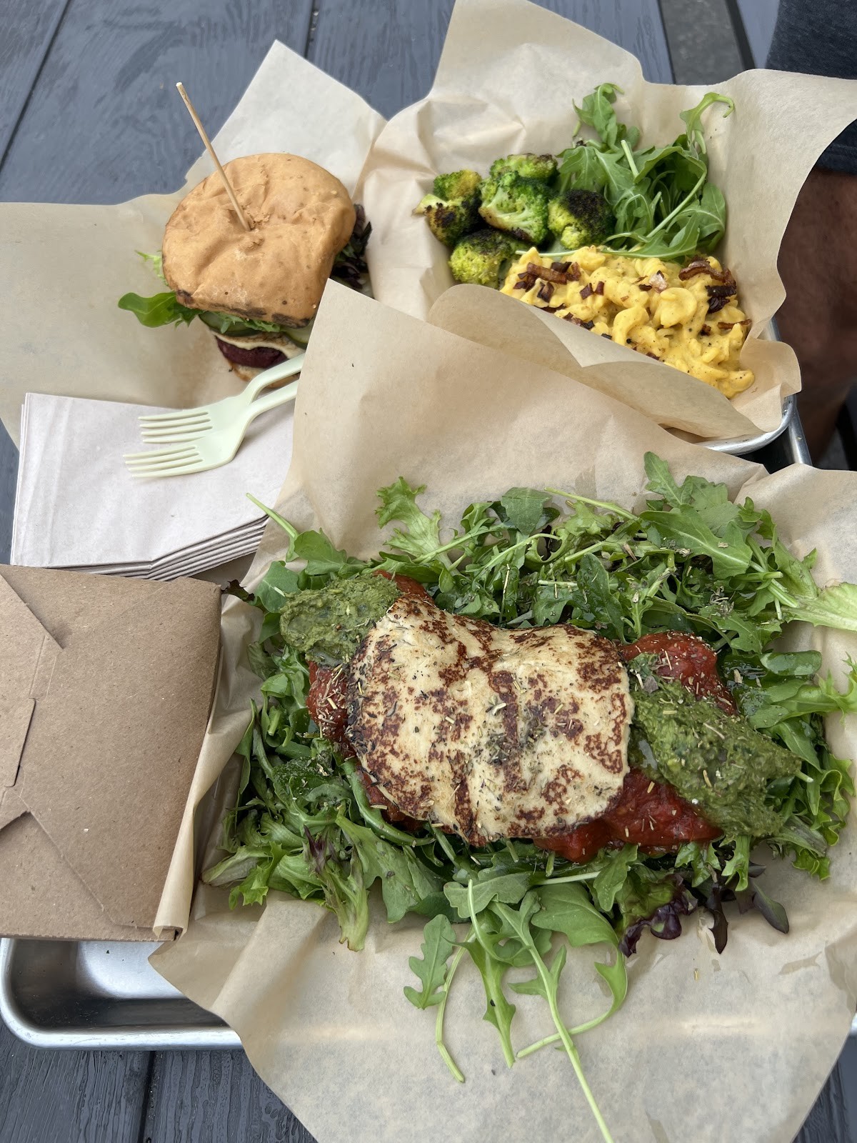 Flourish Plant-Based Kitchen: food & drinks