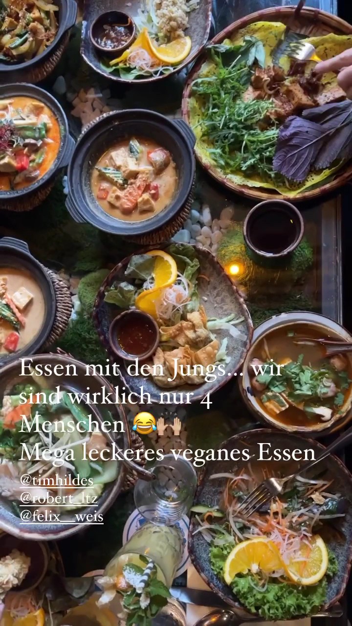 Soy Vegan München /vegan Restaurant: food & drinks