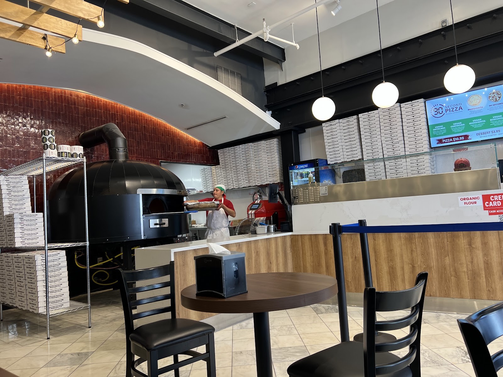 90 Second Pizza: the place