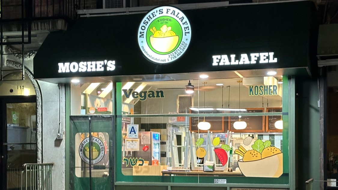 Moshe's falafel: the place