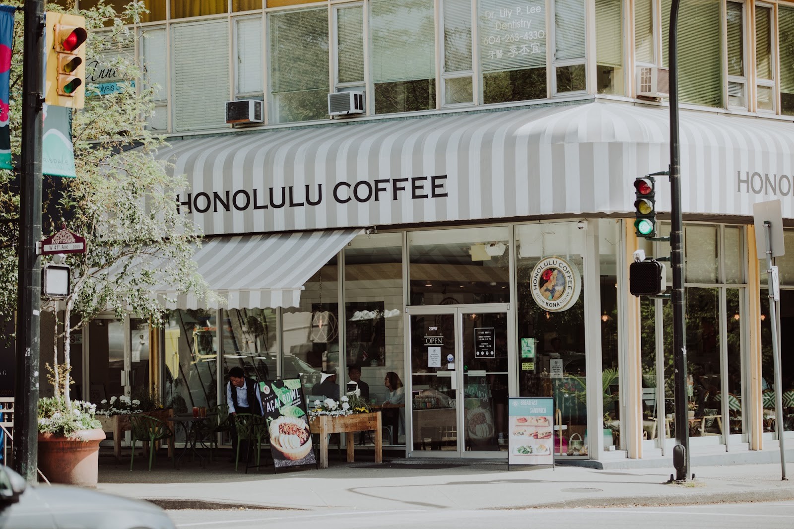 Honolulu Coffee Kerrisdale: the place