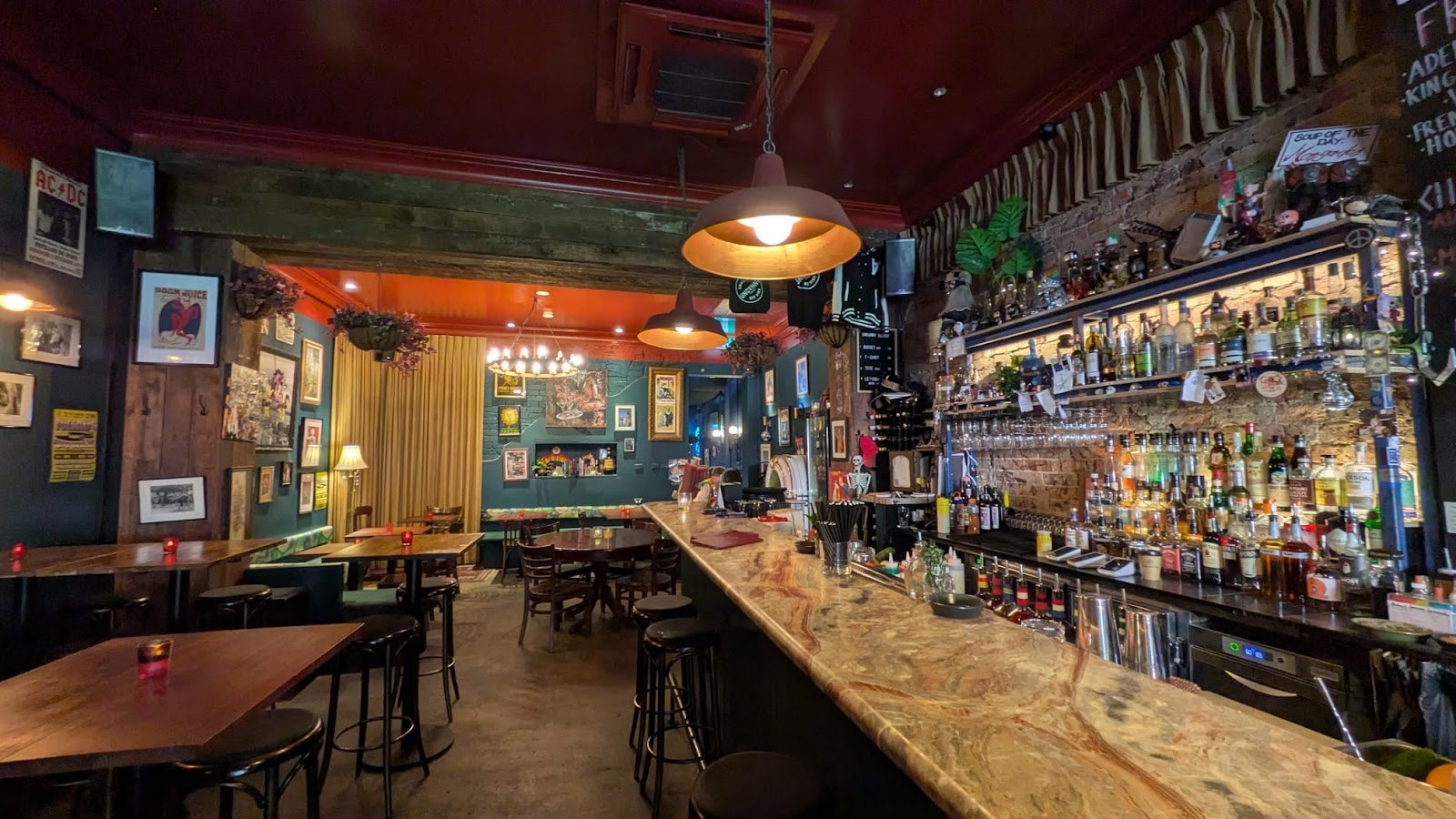 UNCANNY Newtown: the place