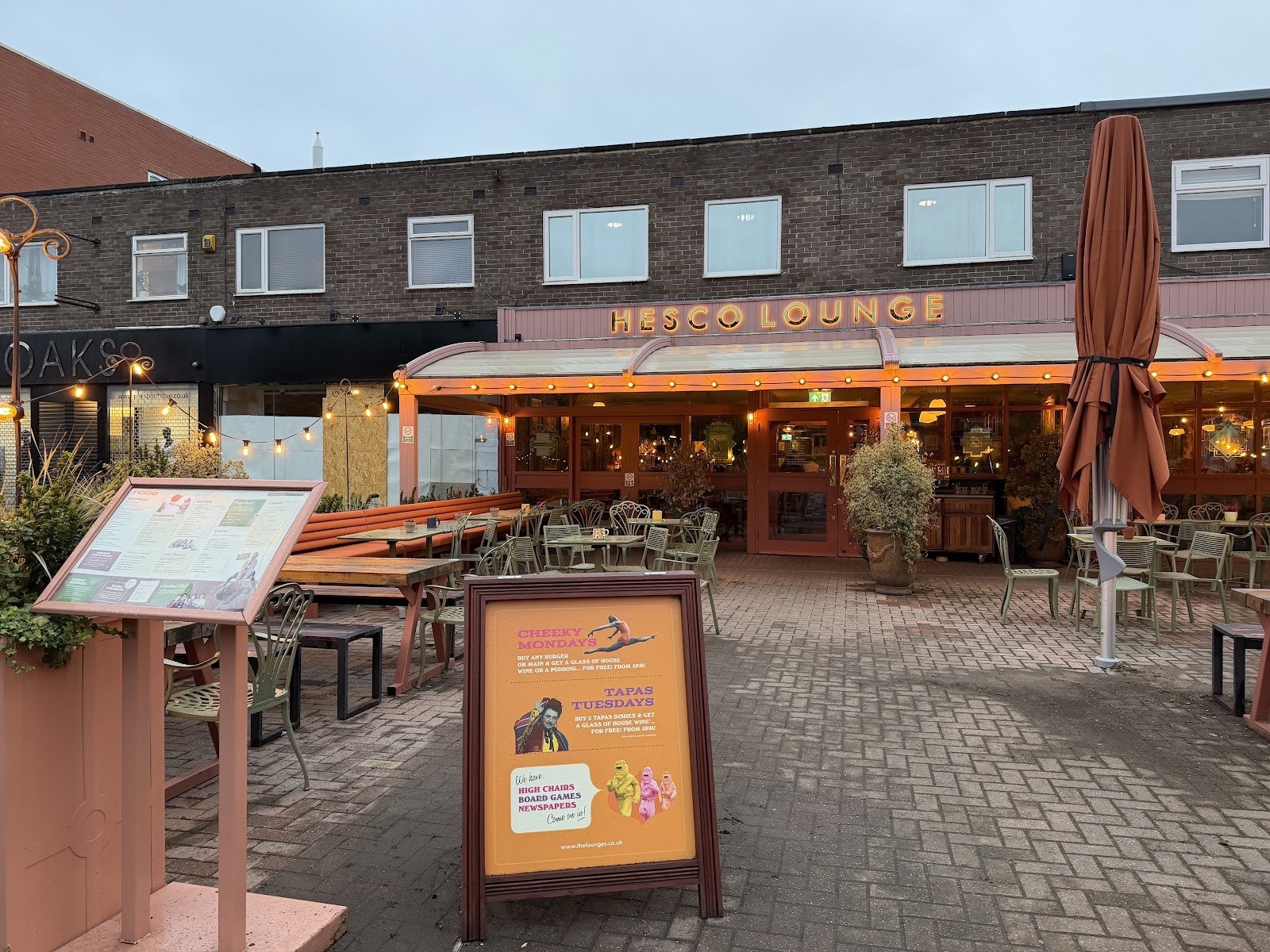 Hesco Lounge: the place