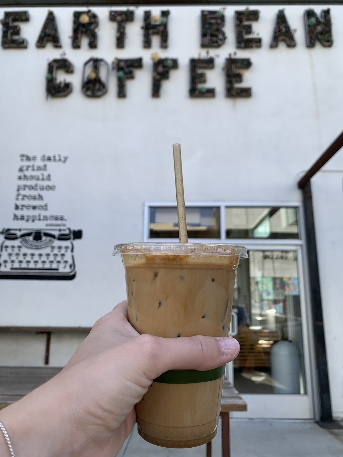 Earth Bean Coffee: the place
