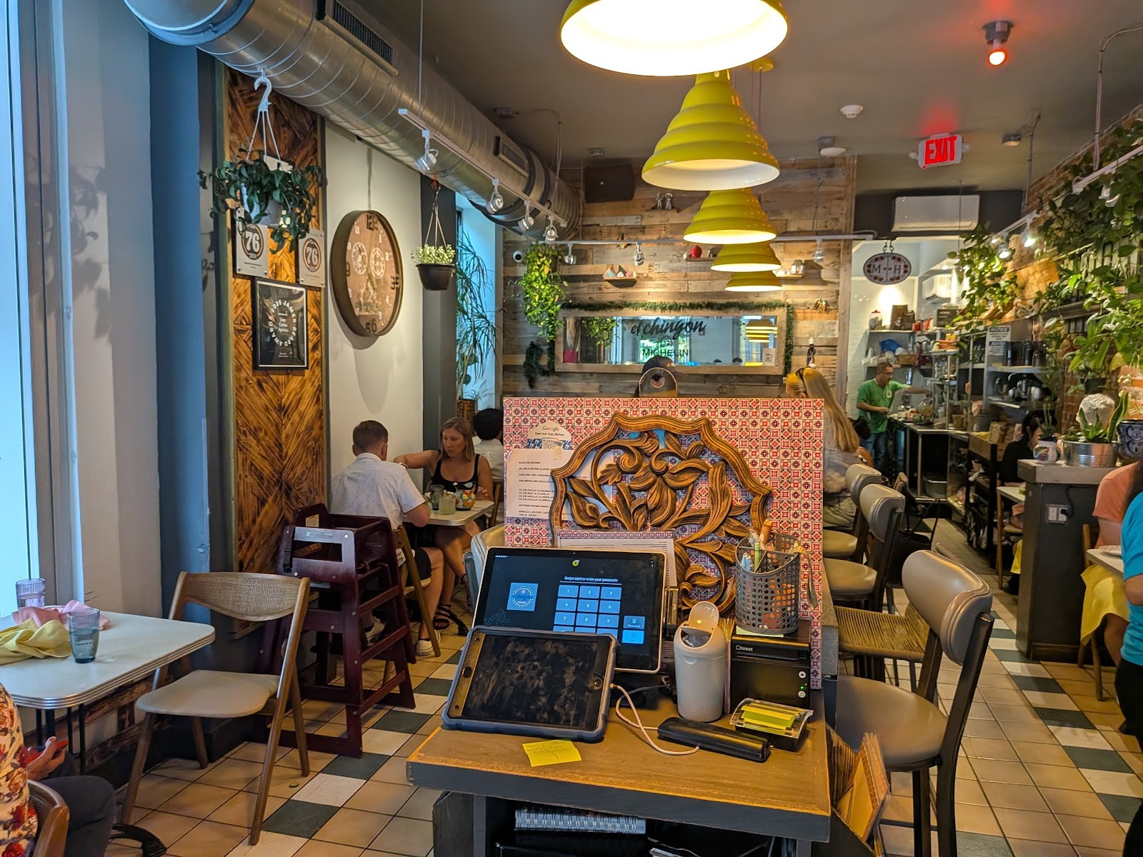 El Chingon Philly: the place