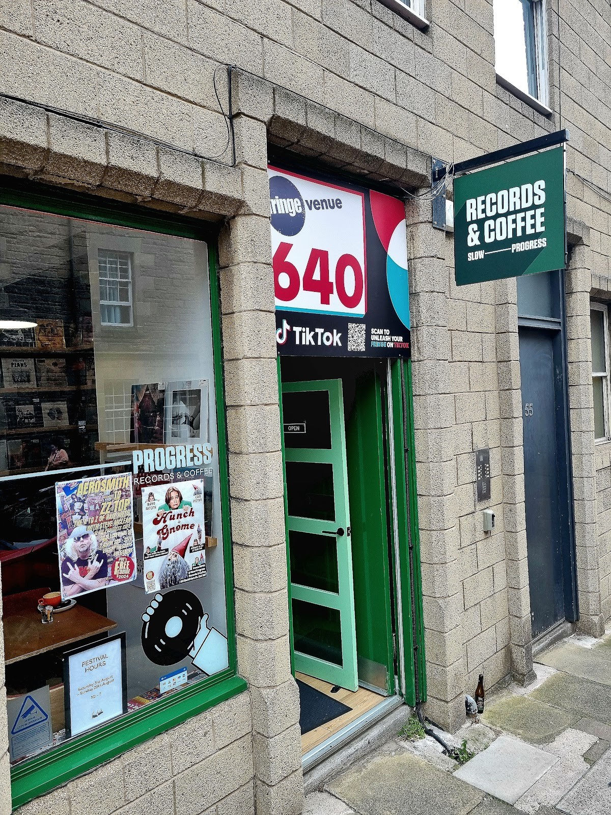 Slow Progress Records & Coffee: the place