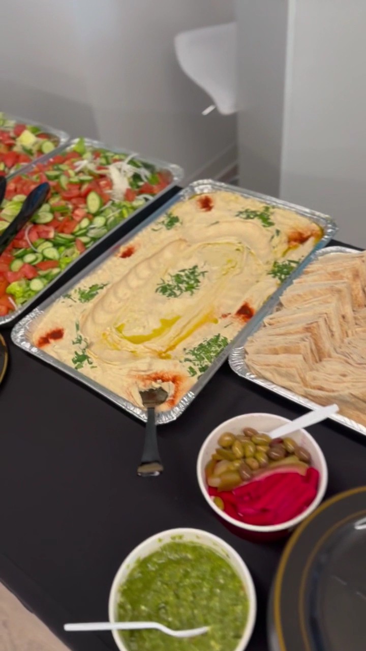 Sunnin Lebanese Cafe: food & drinks
