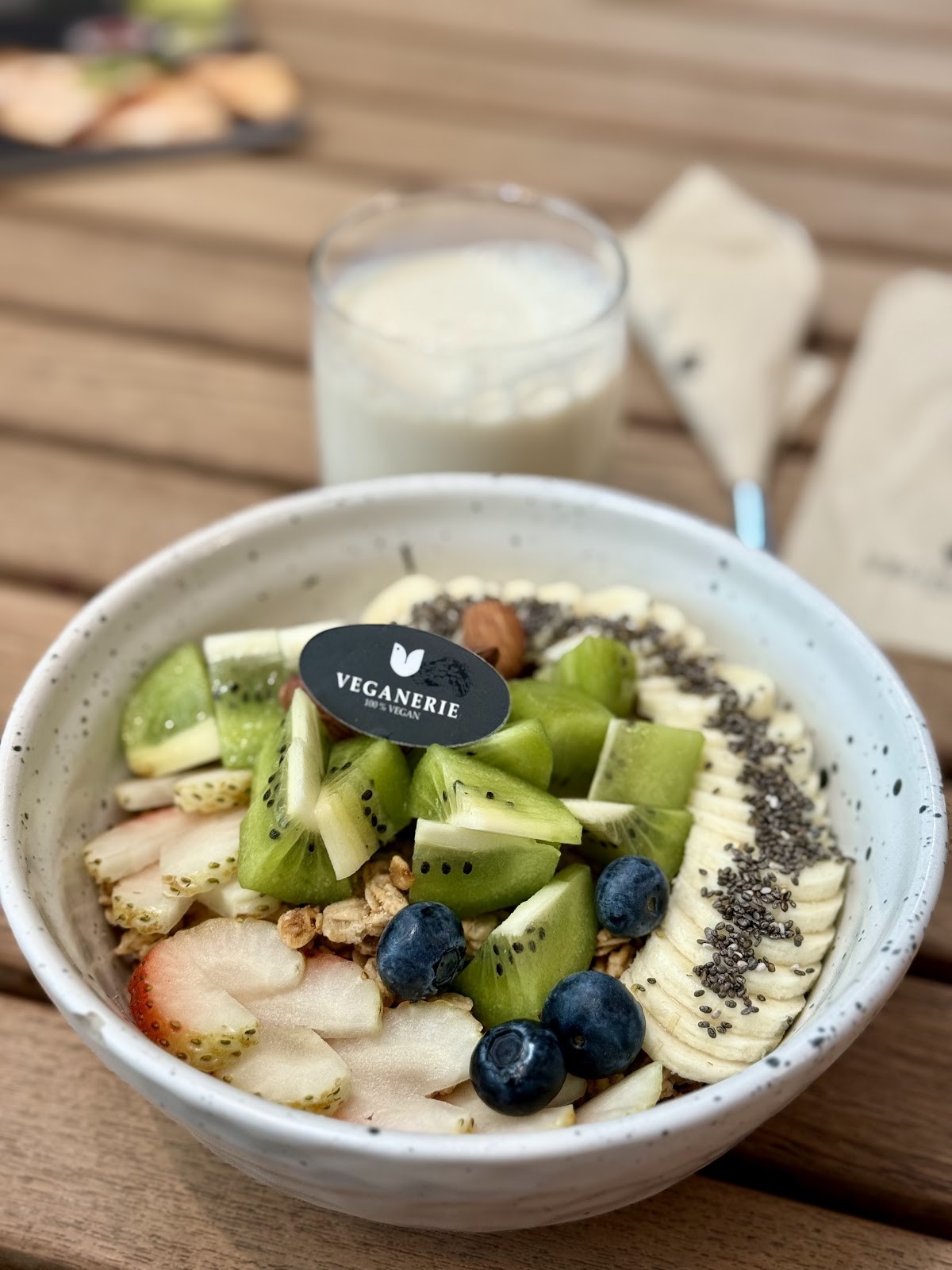 VEGANERIE Concept: food & drinks