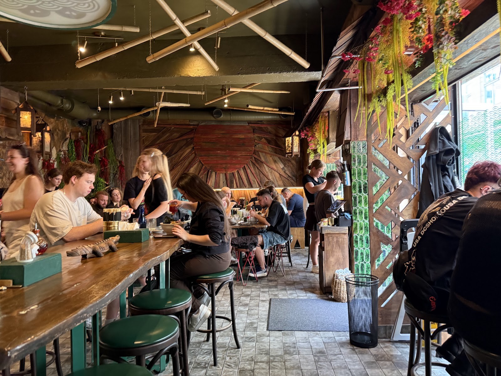 Arigator Ramen Shop: the place
