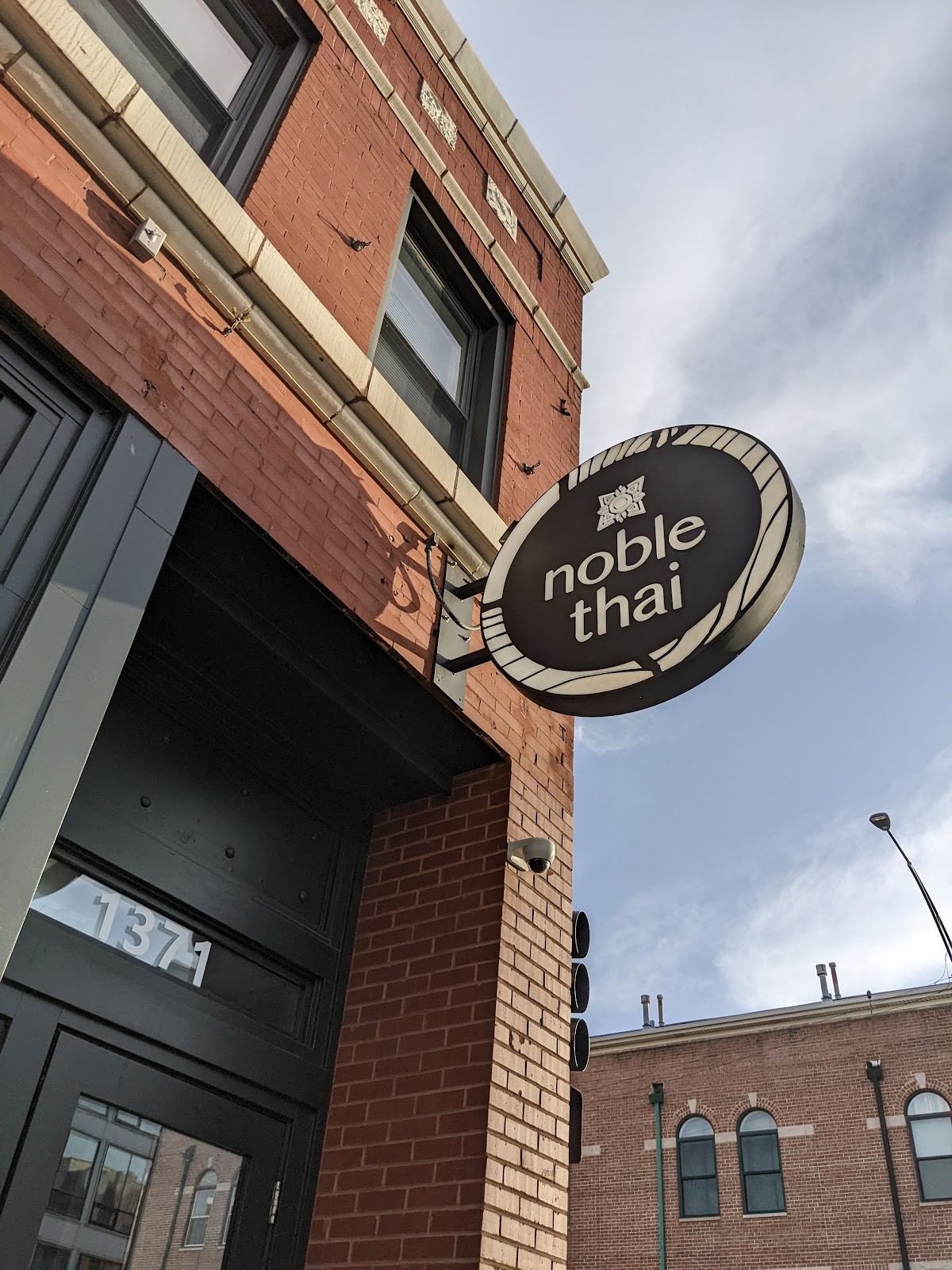 Noble Thai: the place