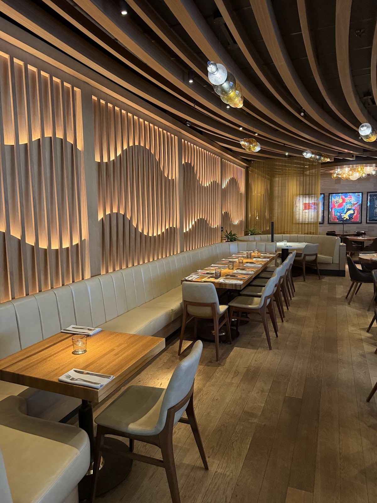 Cactus Club Cafe: the place