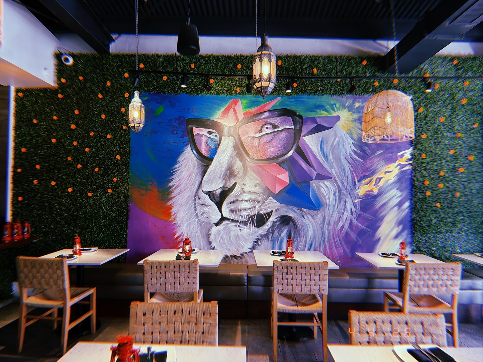 Roots Indian Bistro: the place