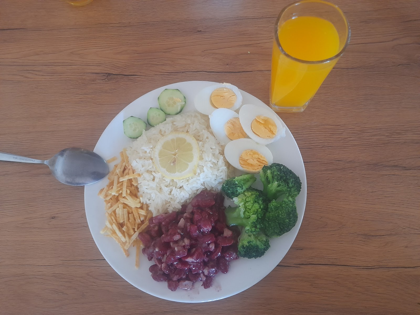 Alfarroba: food & drinks