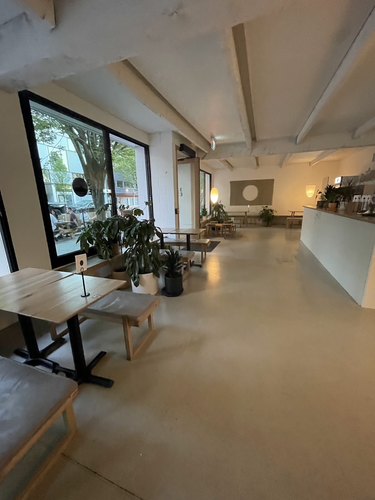 33 Acres Brewing Company: the place