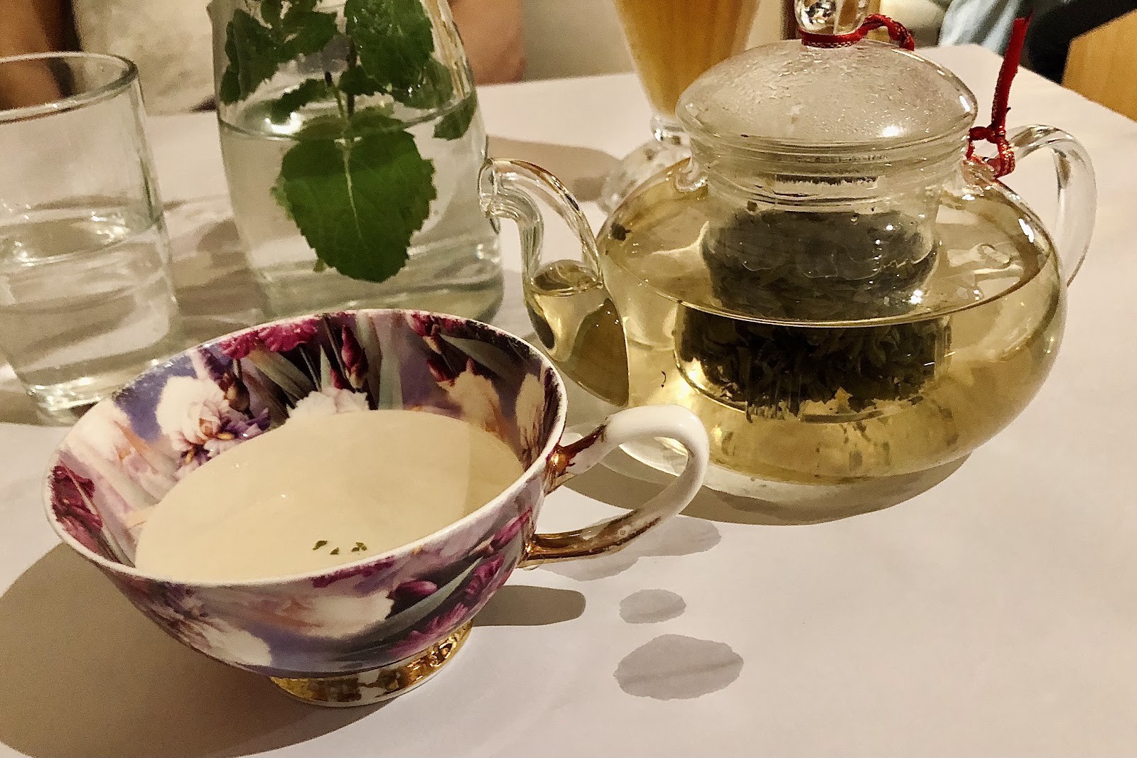 Gong De Lin: food & drinks