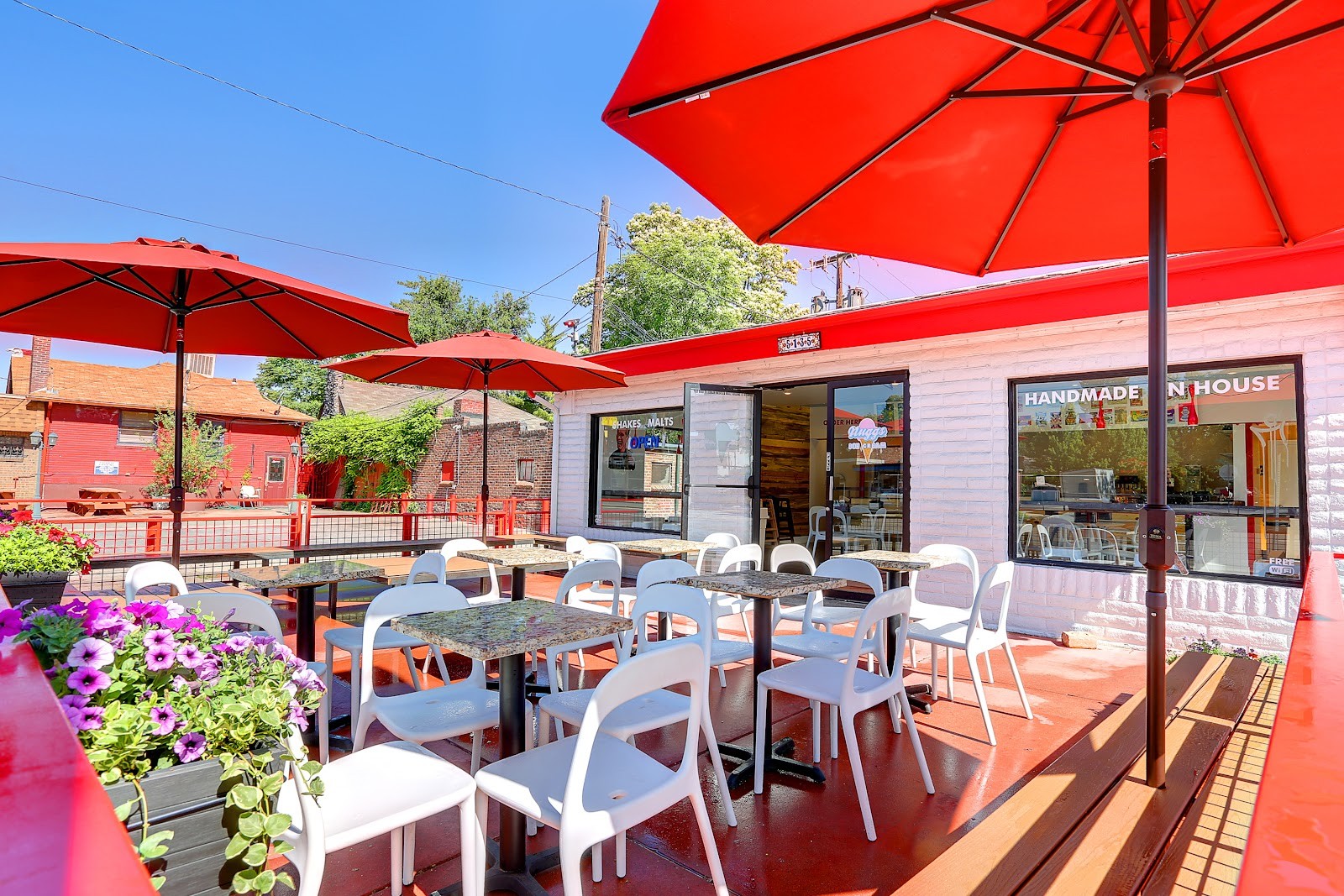 Nuggs Ice Cream: the place