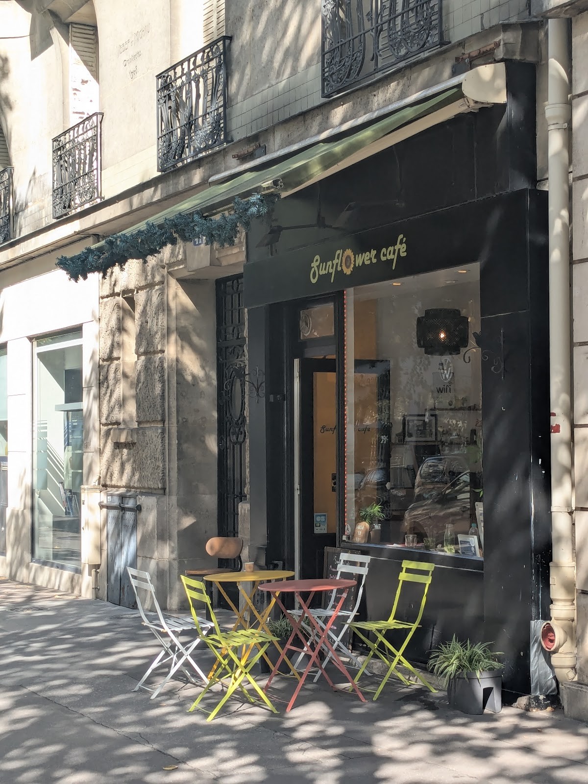 Sunflower Café: the place