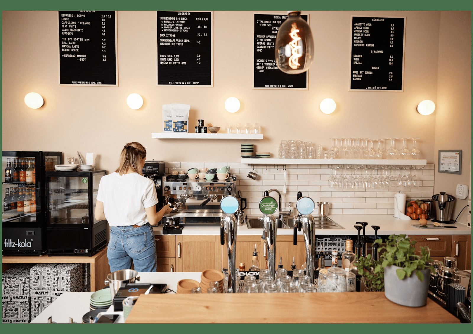 Otti - Das Vorstadt Café: the place