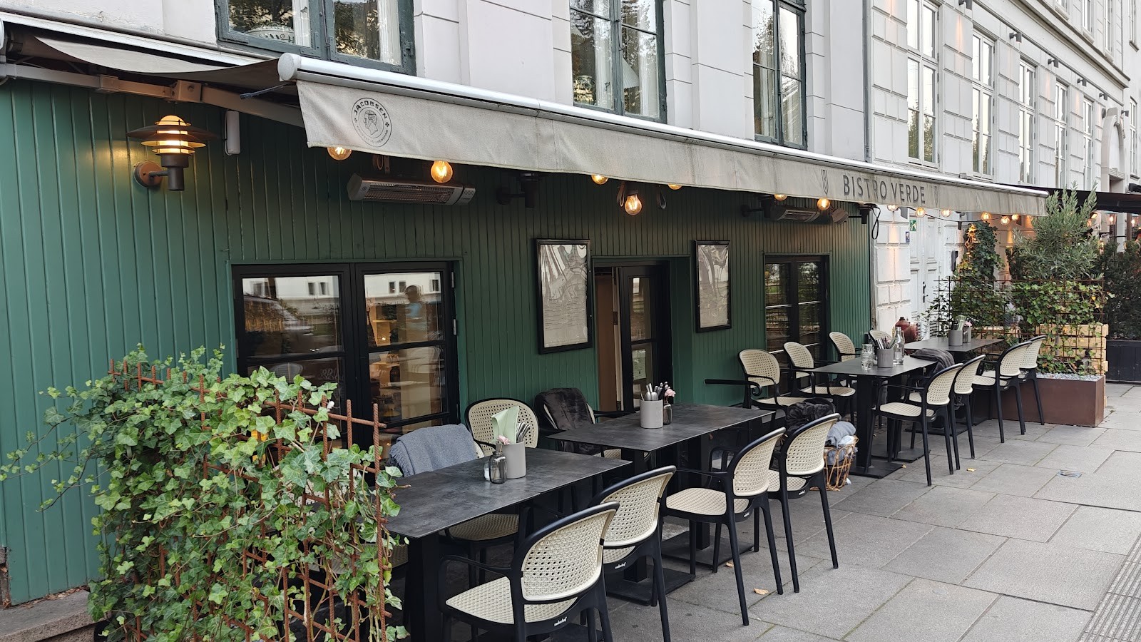 Bistro Verde: the place