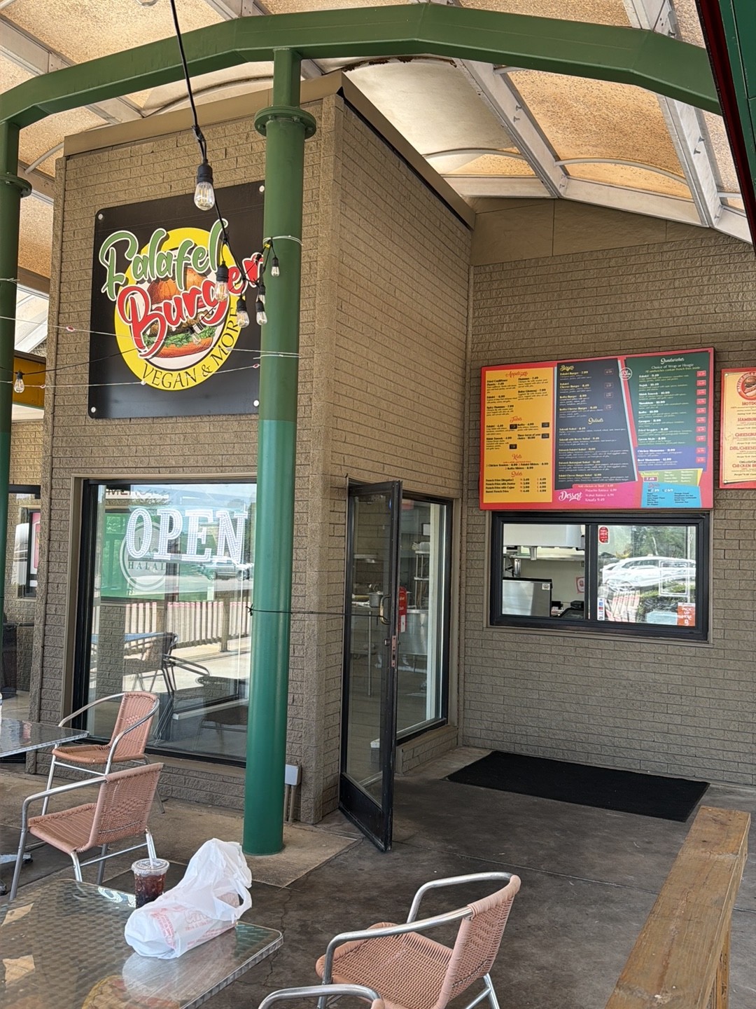 Falafel Burger: the place
