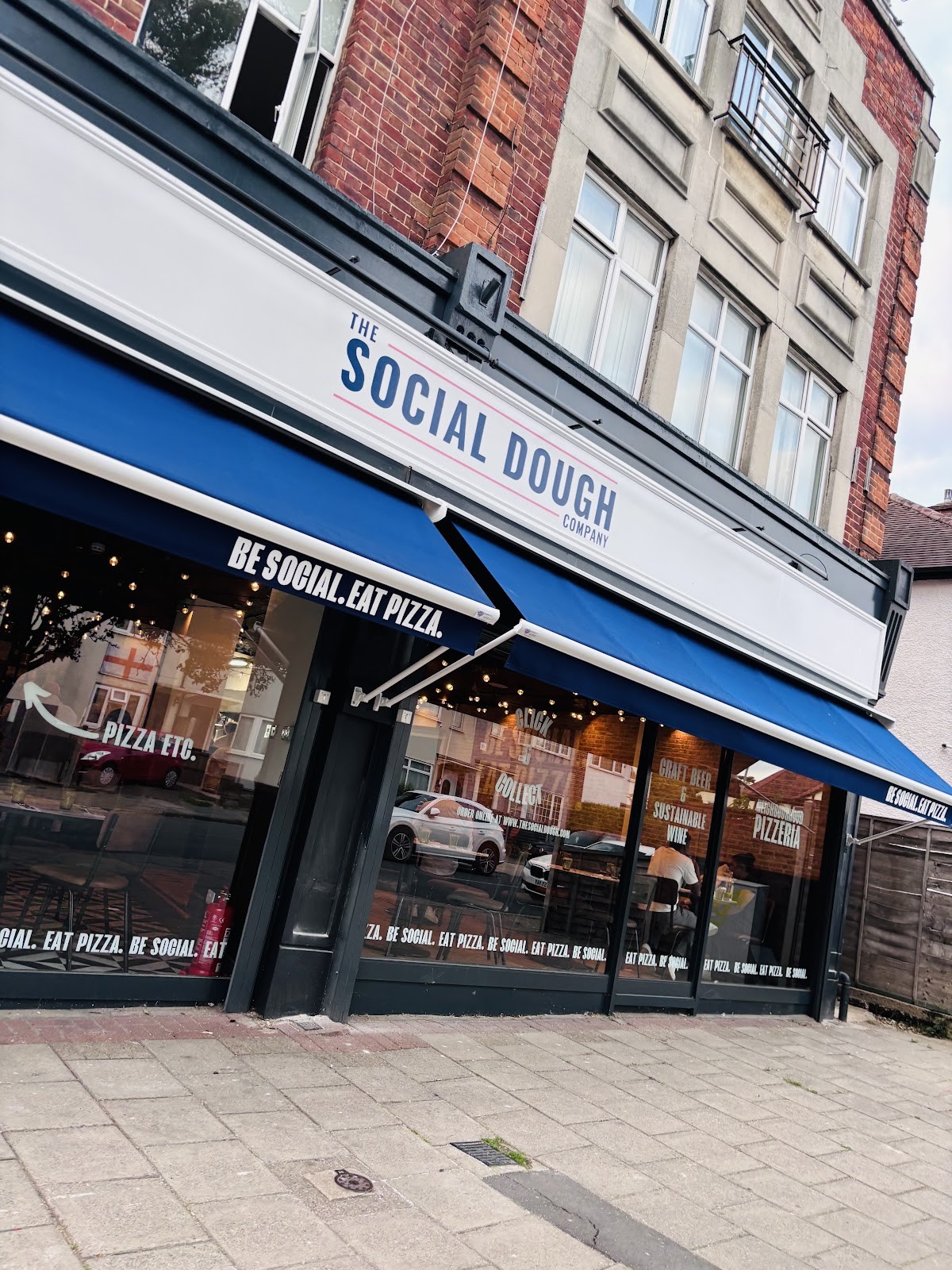 The Social Dough Company: the place