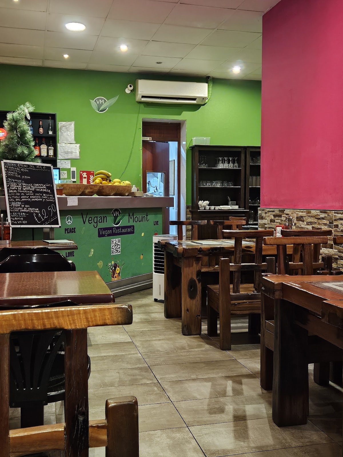 Vegan Mount | Barcelona: the place