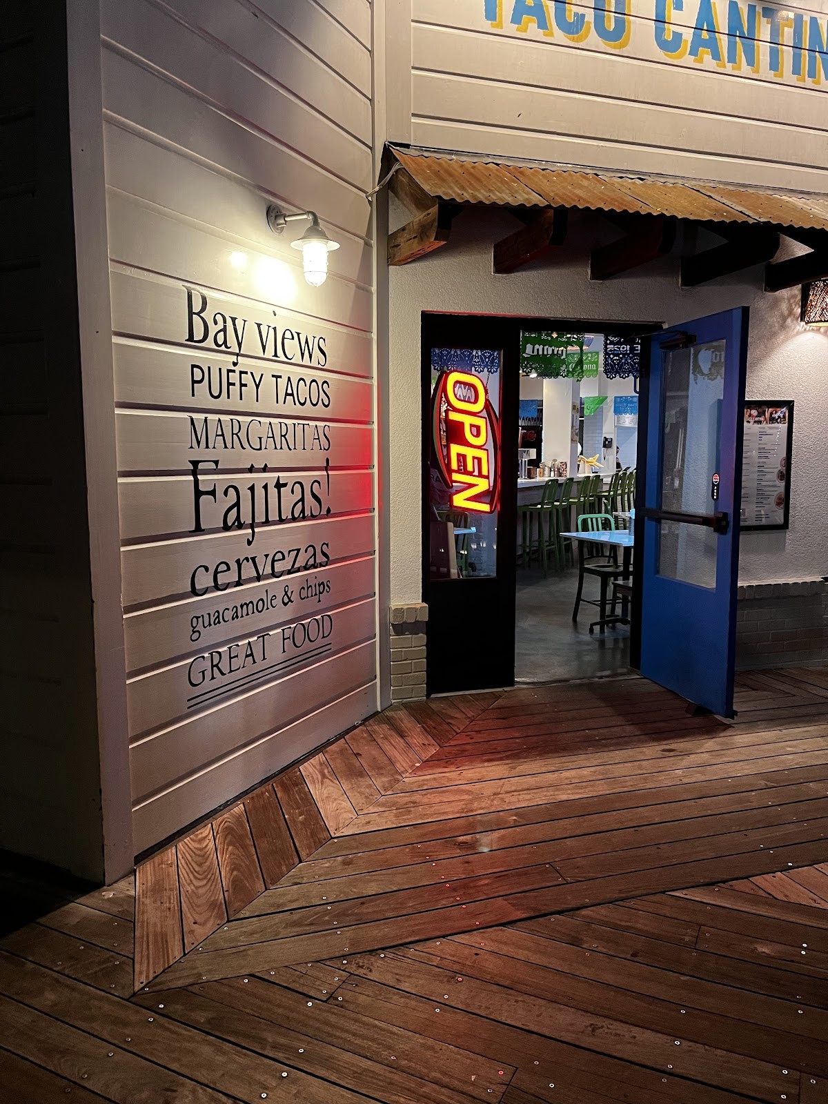 Taco Cantina: the place