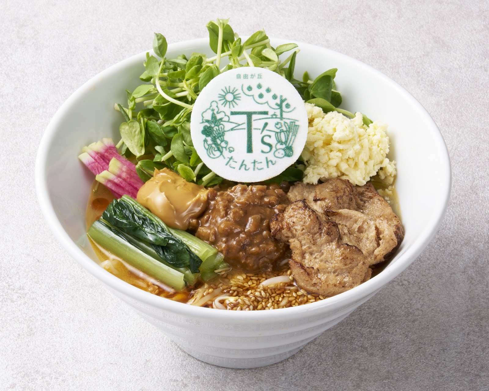 T’s Tantan: food & drinks