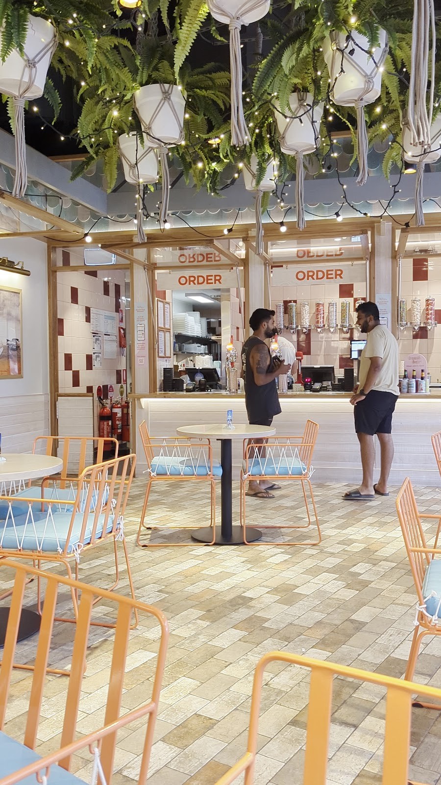 Betty's Burgers: the place