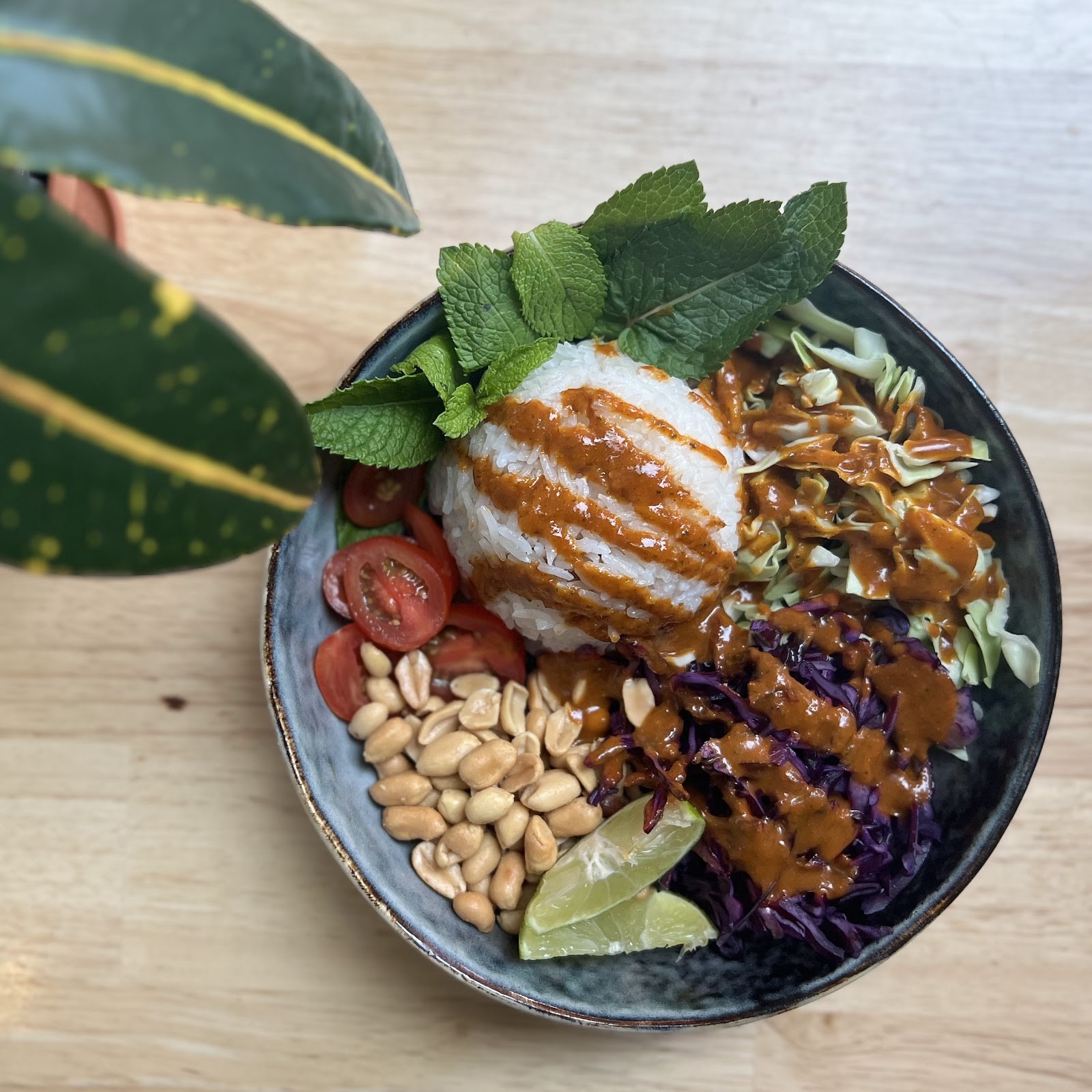 Ain Café: food & drinks