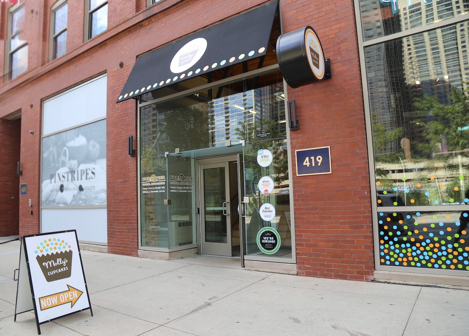Molly's Cupcakes: the place