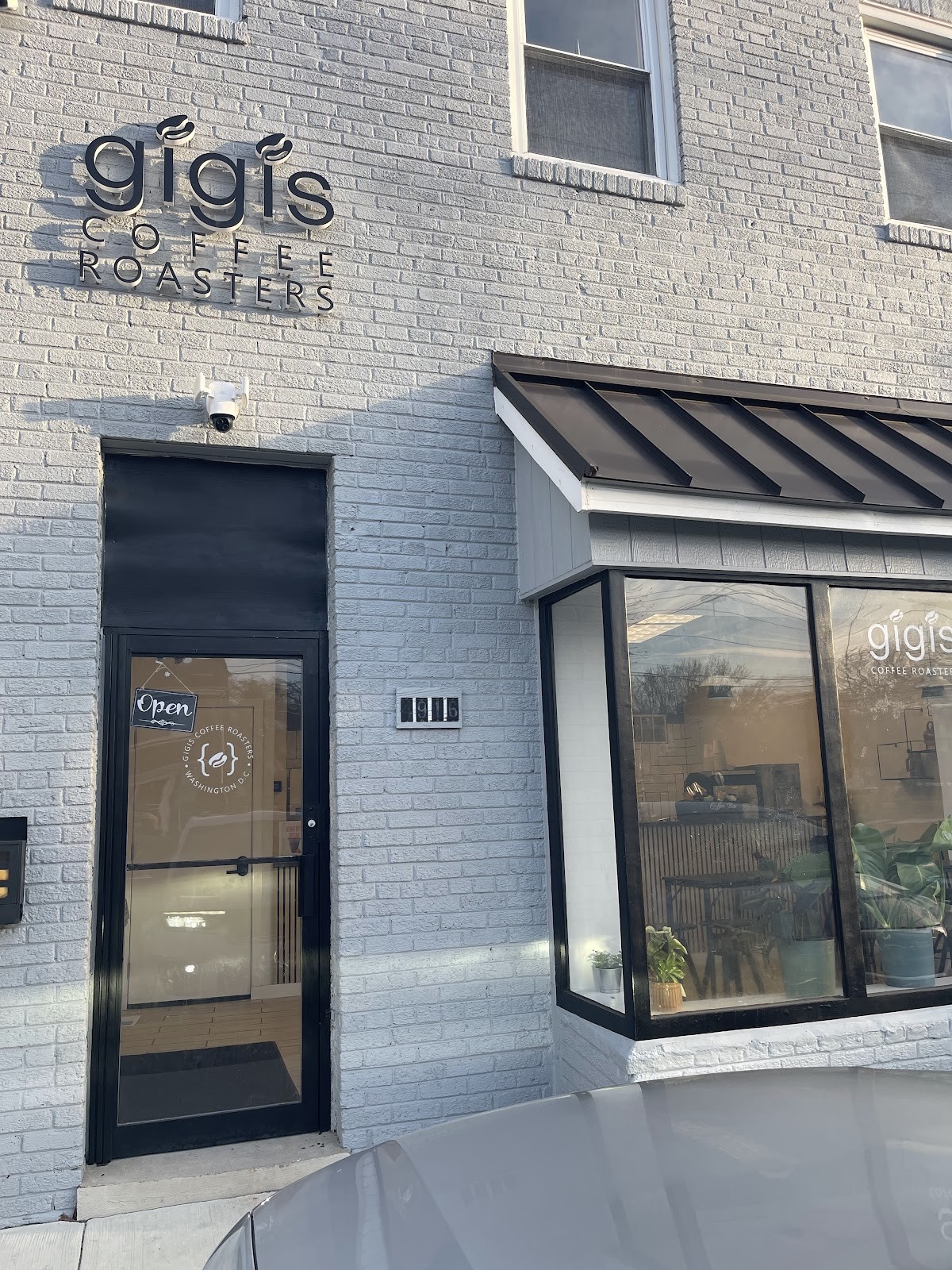 GIGIS COFFEE ROASTERS: the place