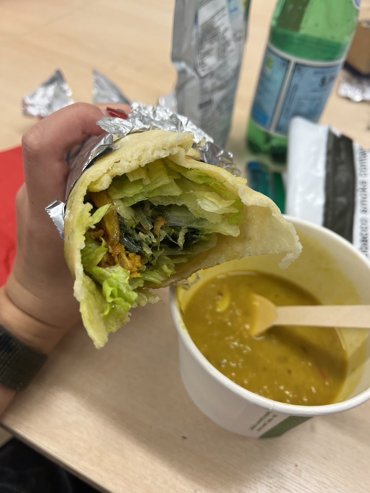 Thenga Cafe: food & drinks