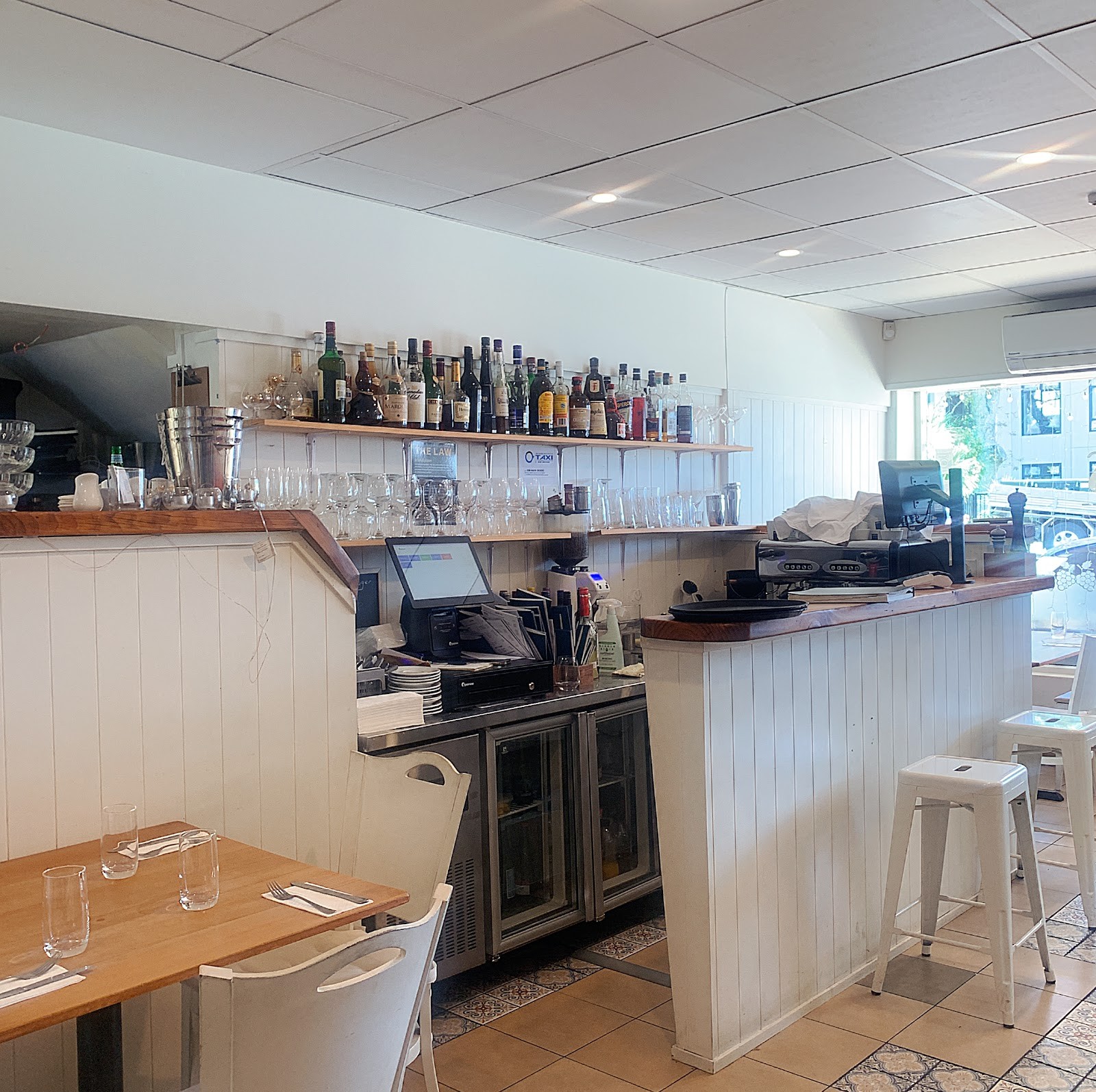 Aldo's Restaurant: the place