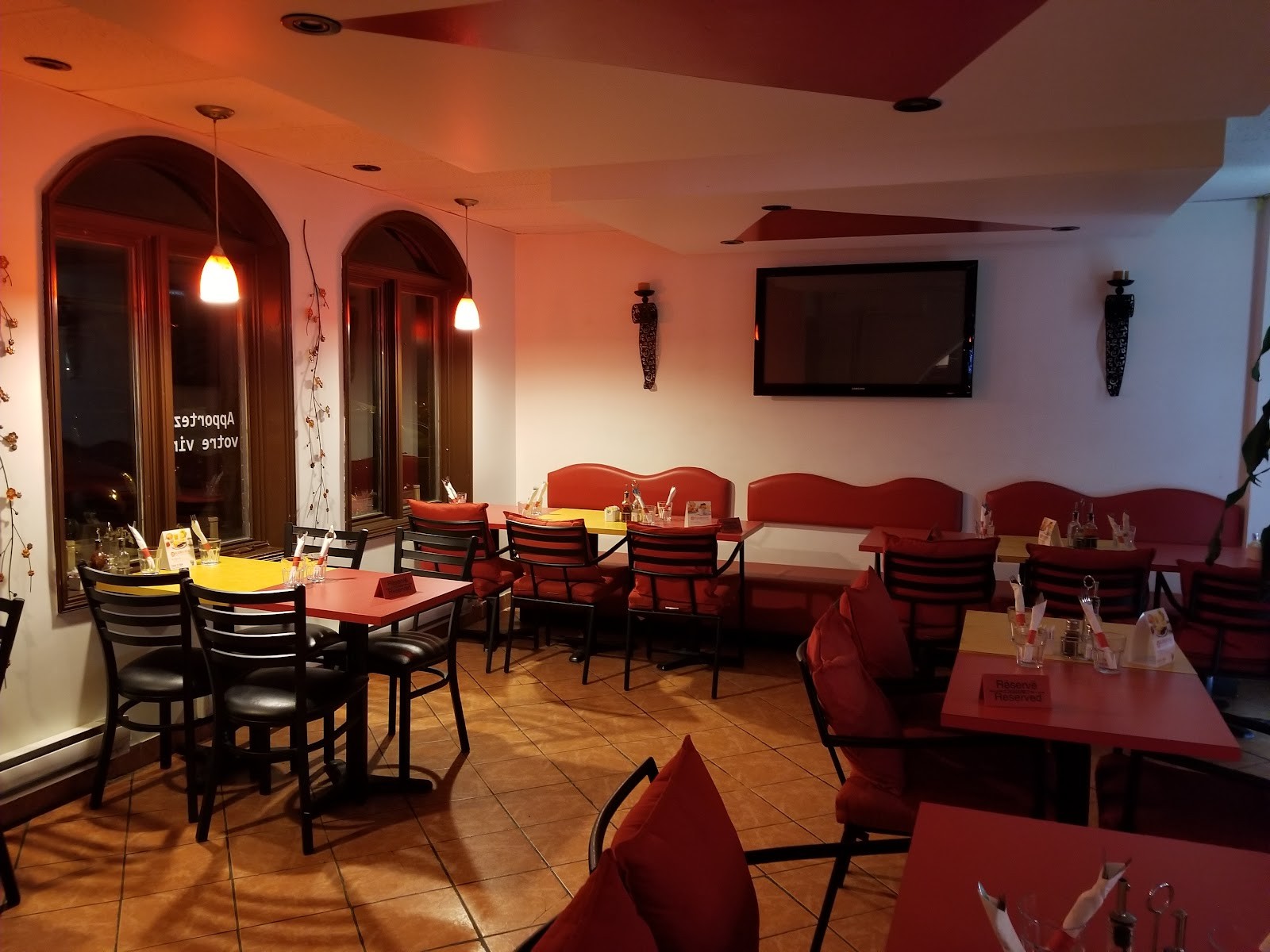 Atlas Pizza: the place