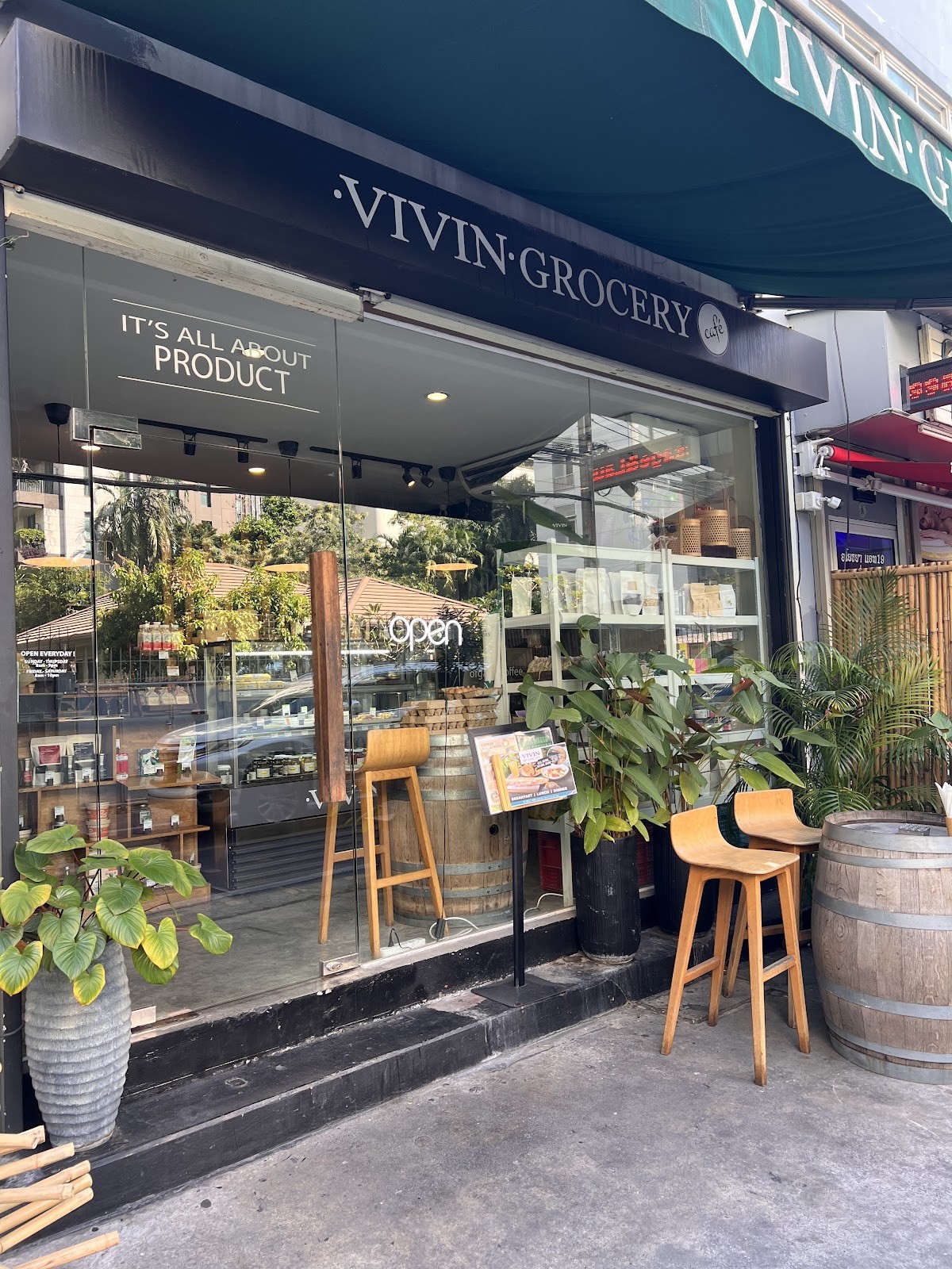VIVIN Asok - café grocery bistro - Local Organic Natural Artisan: the place
