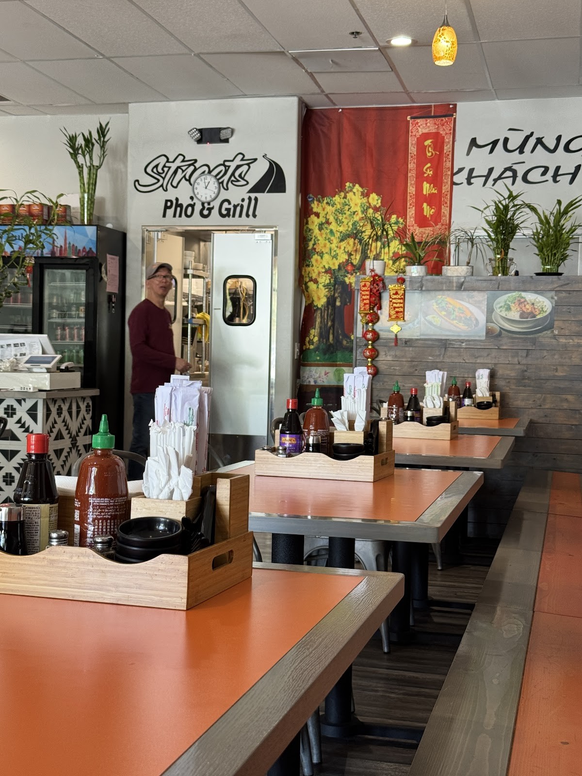 Streets Pho & Grill: the place