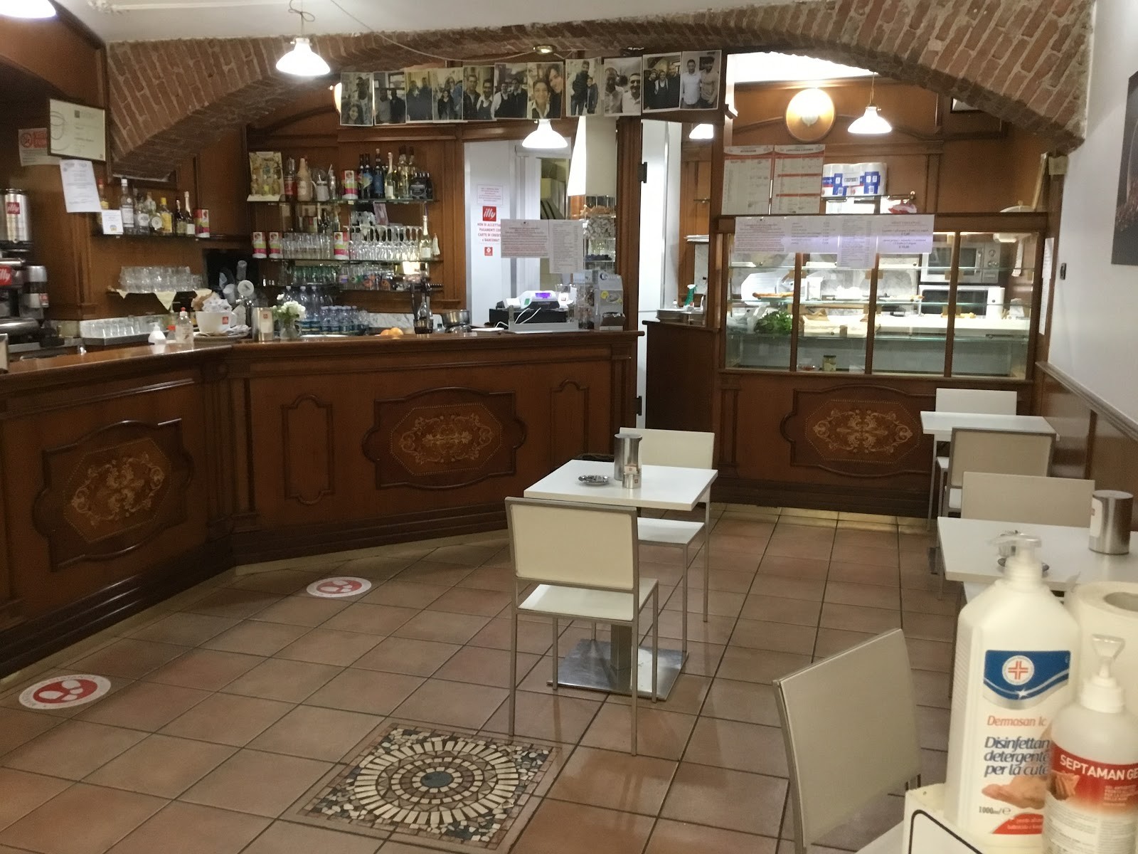 CAFFÈ 34: the place