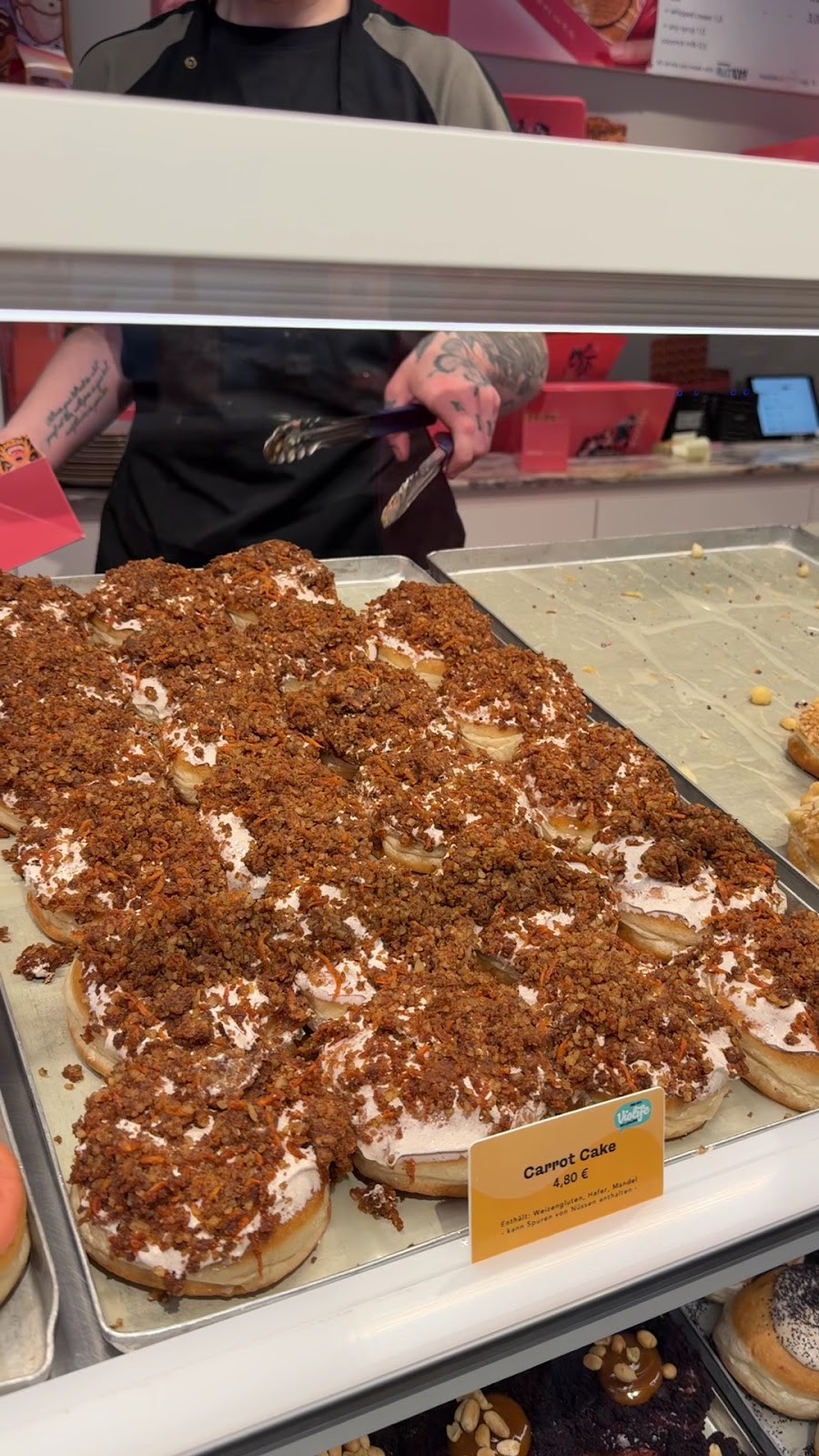 Brammibal's Donuts: food & drinks